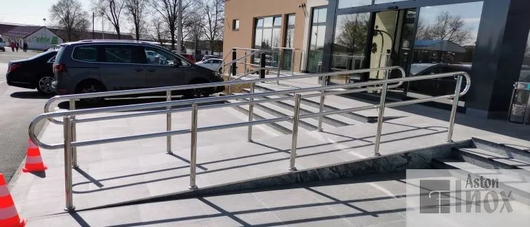 Inox dupli rukohvat na invalidskoj rampi